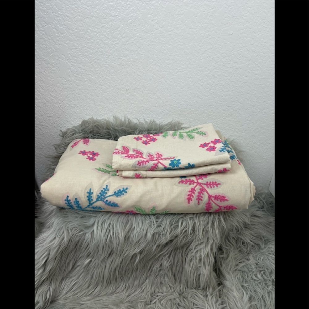 Pottery Barn Teen queen duvet